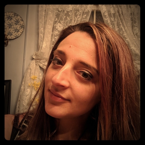 Meet your Posher, Samantha - Picture 1 of 1